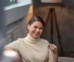 Customer. women